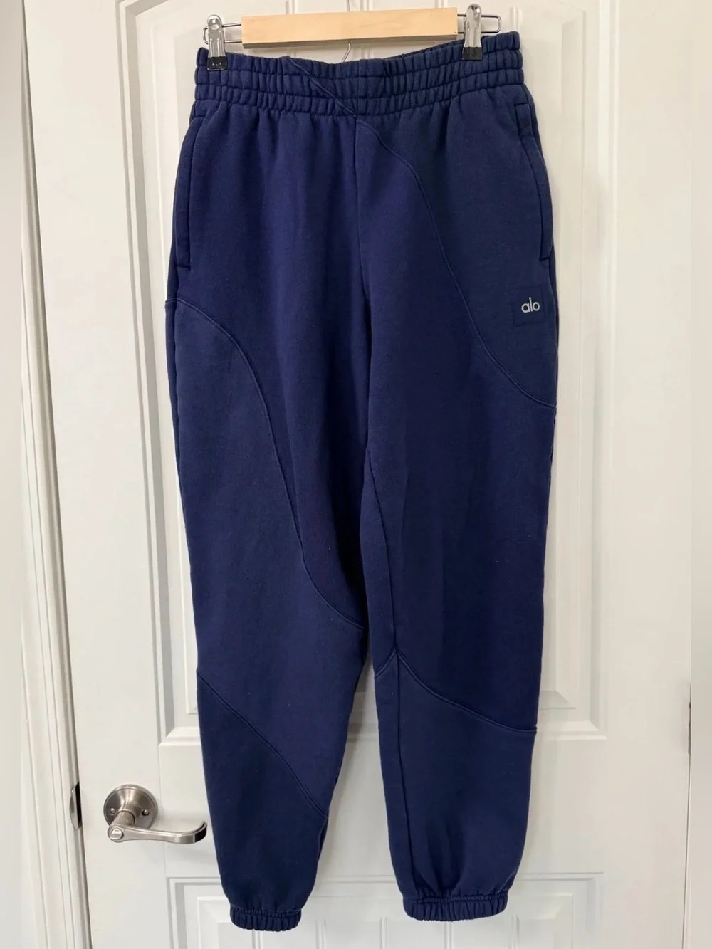 ALO YOGA Make Waves Sweatpants Navy Tonal Size XS